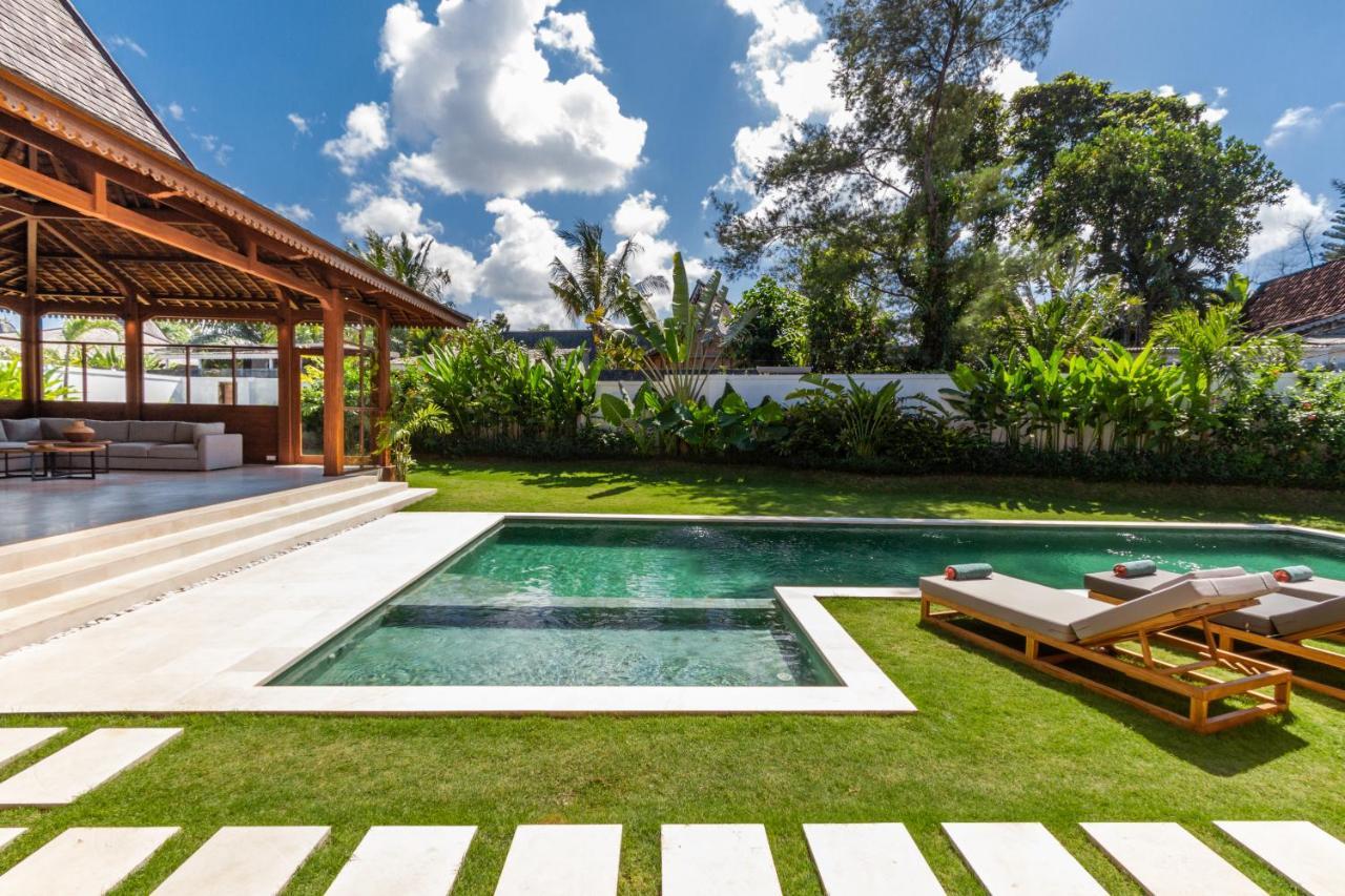 Alea Estate Villa Kerobokan  Exterior photo